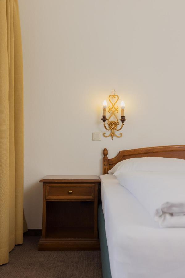 Hotel Tauernhof Kaprun Extérieur photo