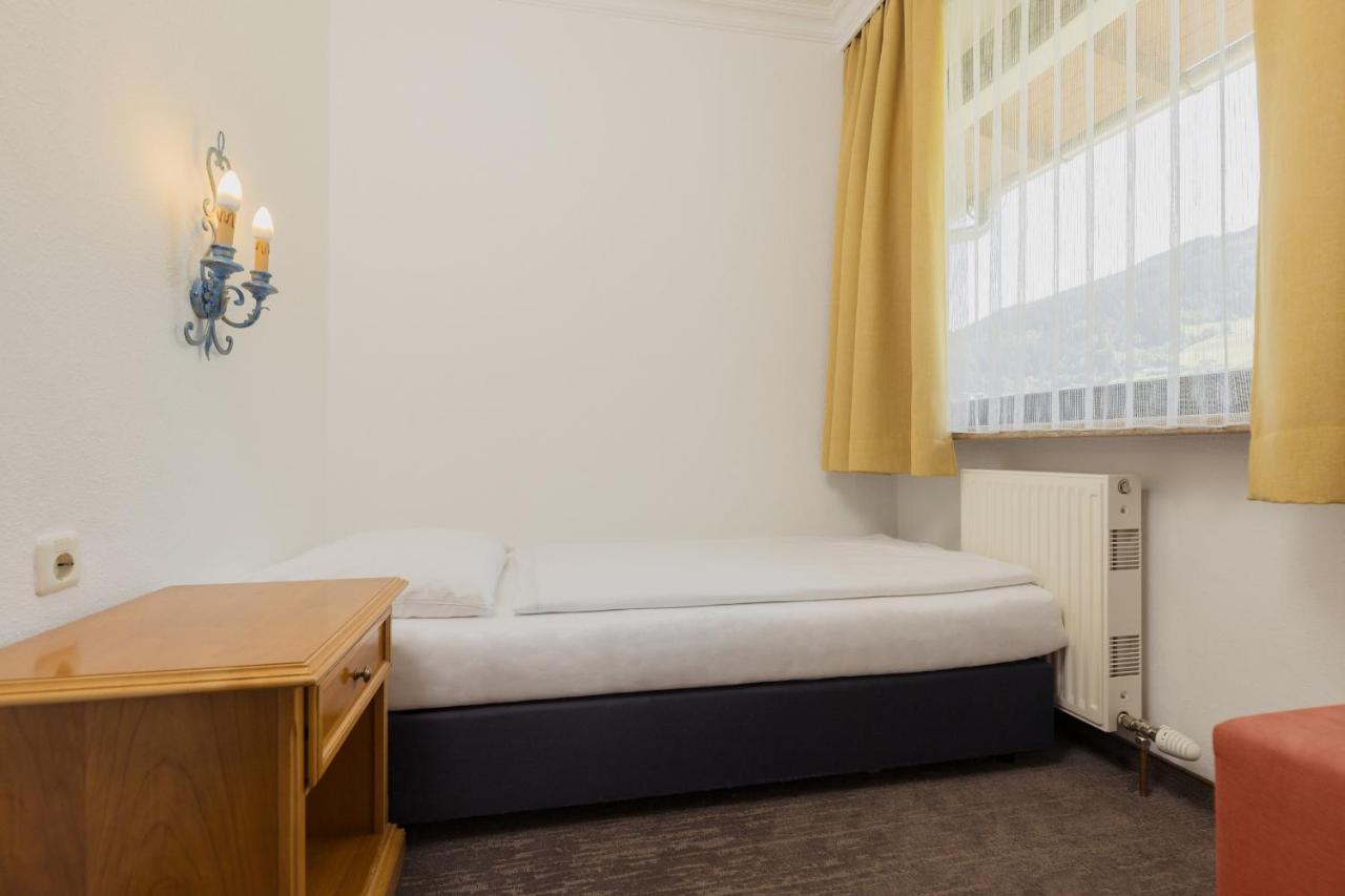 Hotel Tauernhof Kaprun Extérieur photo