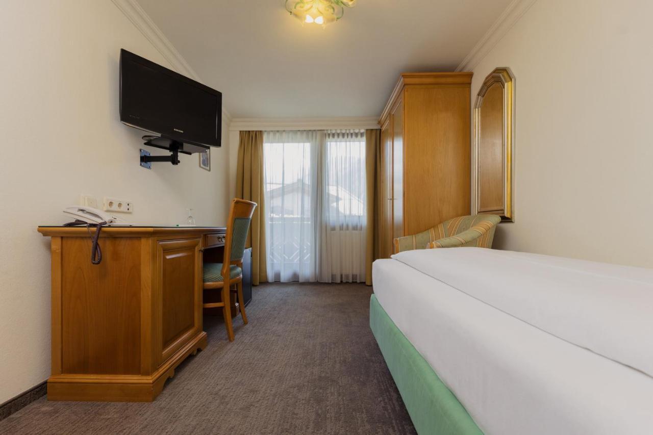 Hotel Tauernhof Kaprun Extérieur photo