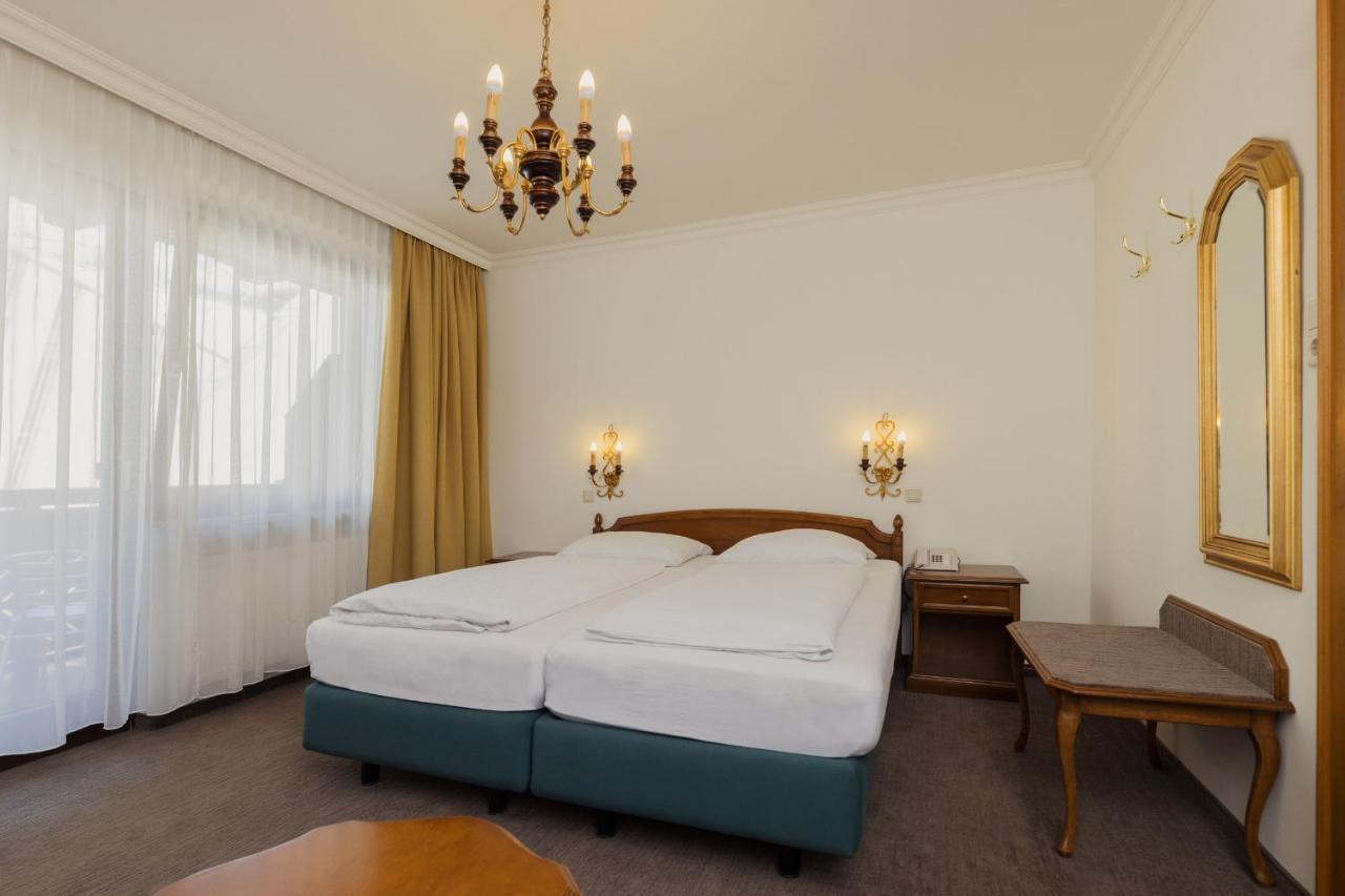Hotel Tauernhof Kaprun Extérieur photo